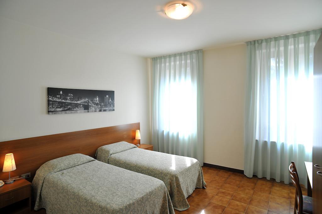 Albergo Croce D'Oro Dolcè Pokoj fotografie